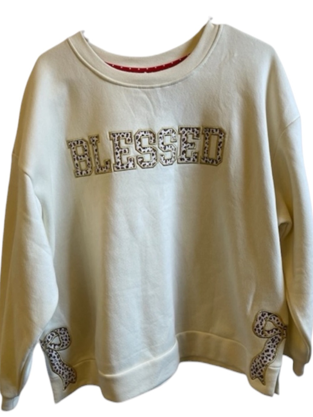 Tru Self “BLESSED” White 2X Sweatshirt With Leopard Letters and Bows - NWT **